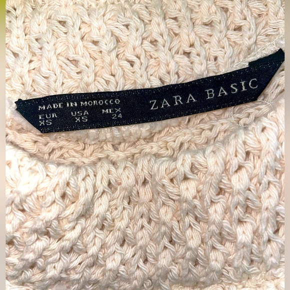 Knitted Zara Sweater Women’s Size xS NEVER WORN - Picture 2 of 4